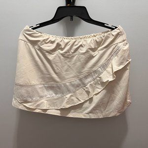 Uja creme skort large with ruffles and sequins